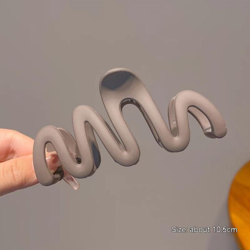 WAVY HAIR CLIP