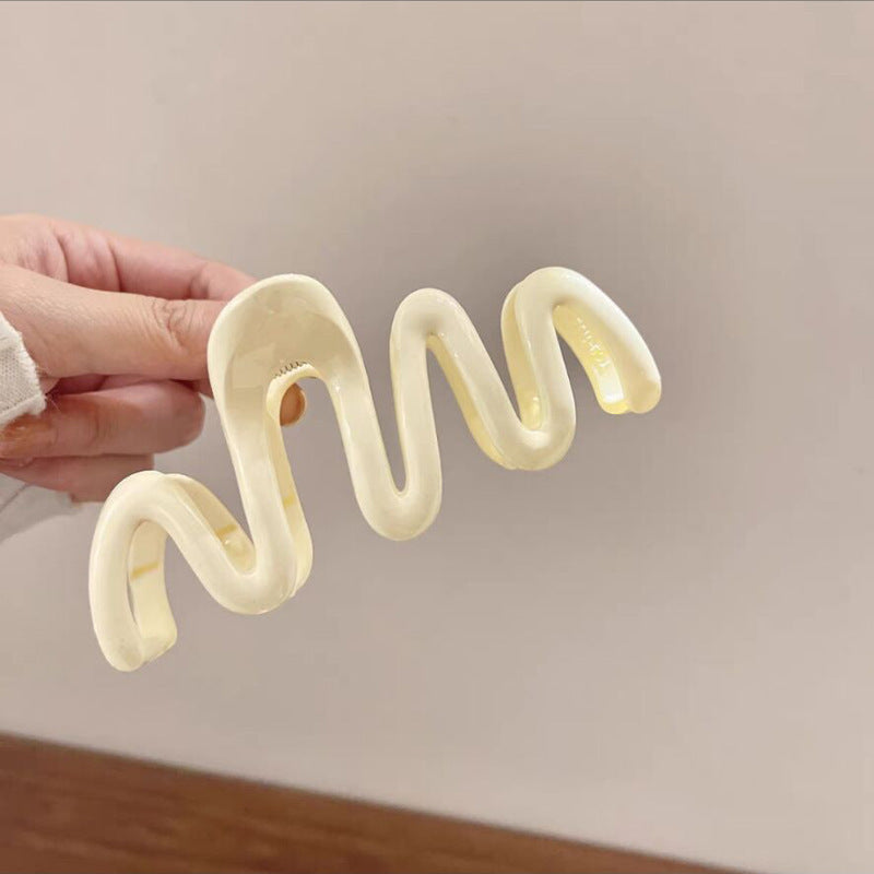 WAVY HAIR CLIP