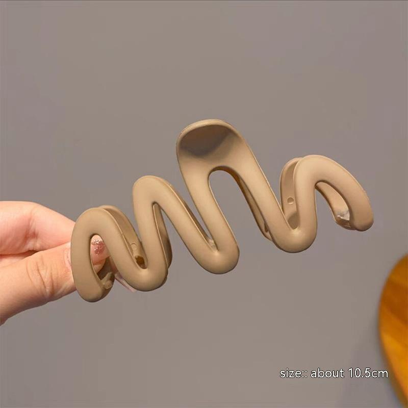 WAVY HAIR CLIP