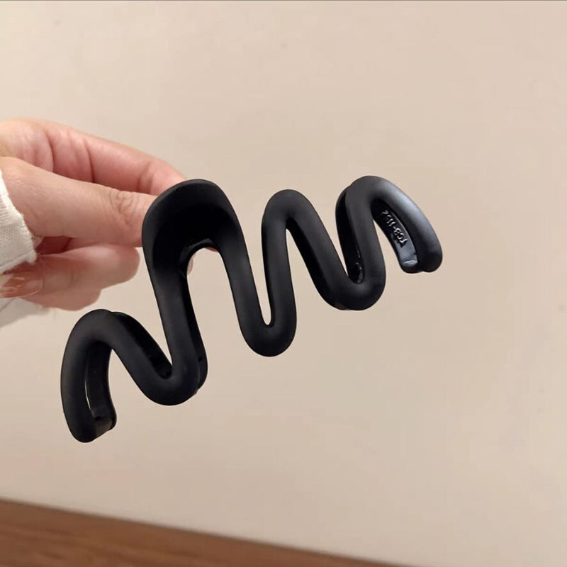 WAVY HAIR CLIP