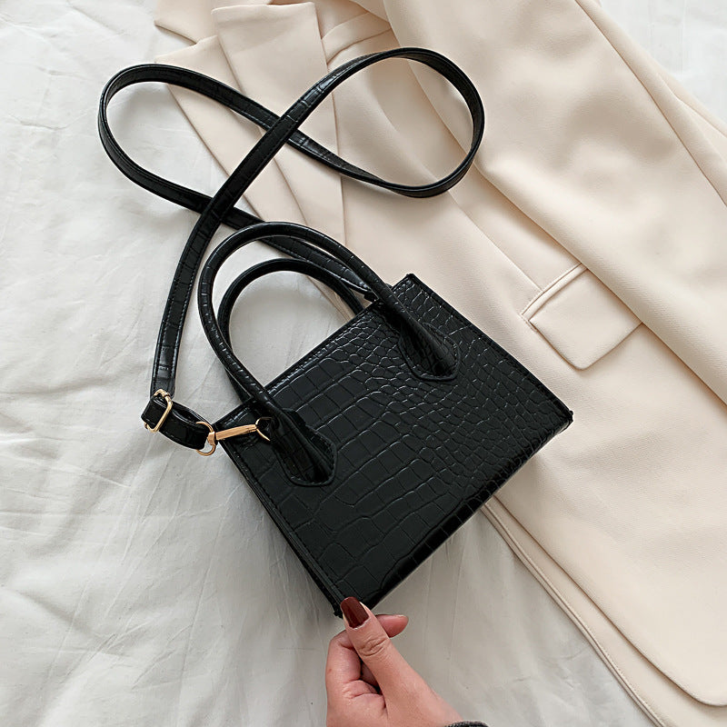 MINI CROSSBODY