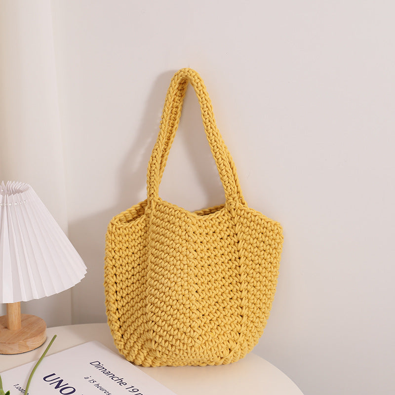 WOVEN SHOULDER BAG